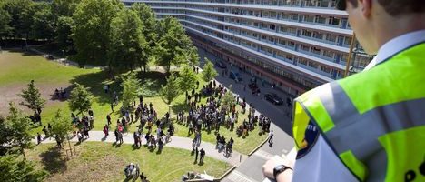 Update: Kleuter overleden na val van zesde etage