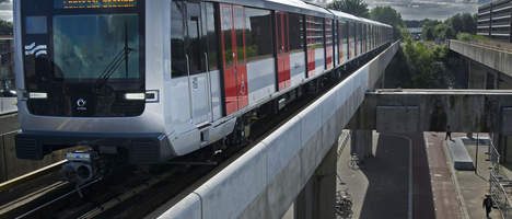 Nieuwe metro’s GVB gaan nog niet rijden
