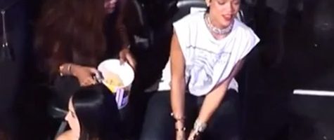 Rihanna gooit popcorn weg