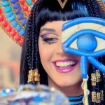 Katy Perry komt met video ‘Dark Horse’
