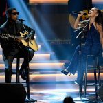 Babyface en Ariana Grande coveren Stevie Wonder
