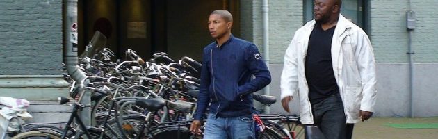 Pharrell roept ‘Hello Amsterdam’ op Pinkpop