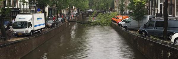 Zware storm legt festivals en openbaar vervoer stil