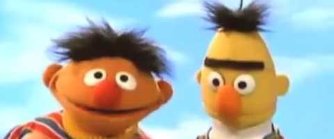 Bert en Ernie doen Warren G’s ‘Regulate’