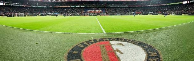 FEYENOORD GEEN KAMPIOEN, 1 PUNT VOOR OP AJAX