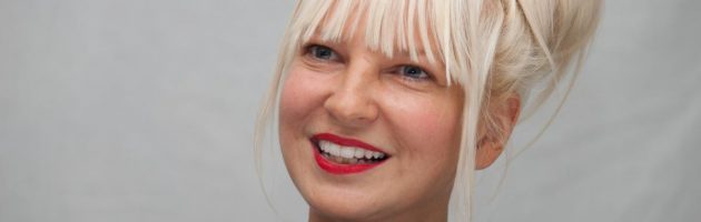 Sia zet naaktfoto online