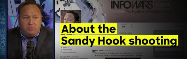 Alex Jones aangeklaagd door nabestaanden Sandy Hook