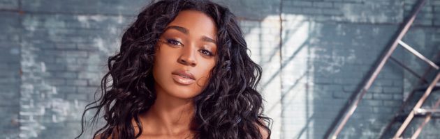 Normani doet covers Rihanna en Aaliyah bij Ariana Grande