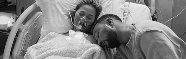 Chrissy Teigen krijgt miskraam
