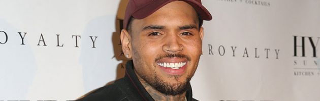 Chris Brown lekt track ‘New Again’ met Kanye West