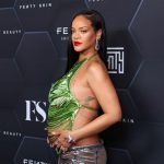 Hoogzwangere Rihanna op cover Vogue