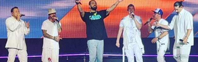 Drake doet ‘I Want It That Way’ met Backstreet Boys