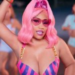 Nicki Minaj brengt Barbie tot leven in video voor Super Freaky Girl